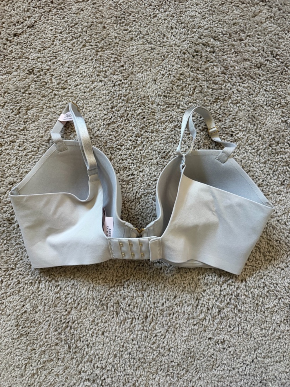 LOVE CLOUD Victoria Secret 
Smooth Lightly Lined Demi Bra - Picture 4 of 4